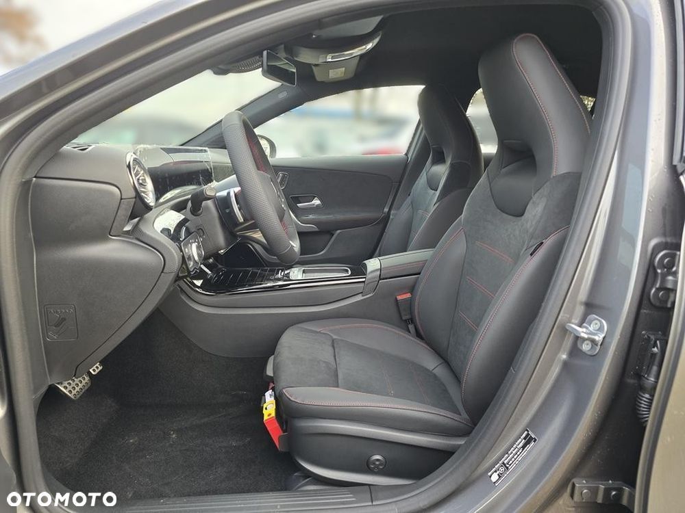 Mercedes-Benz Klasa A 200 7G-DCT AMG Line - 9