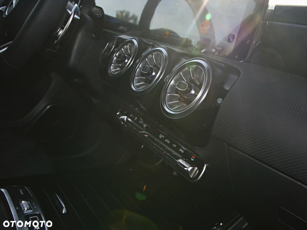 Mercedes-Benz Klasa A 45 S AMG 4-Matic 8G-DCT - 34