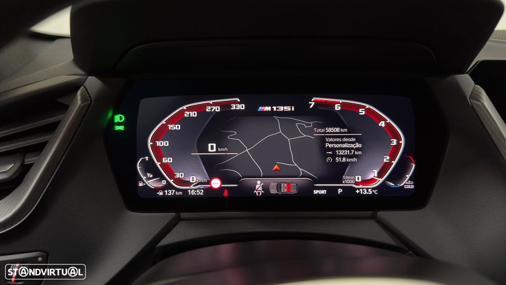 BMW M135i xDrive - 33