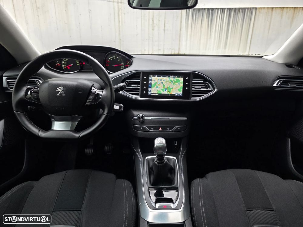 Peugeot 308 1.6 BlueHDi Allure J17 - 38