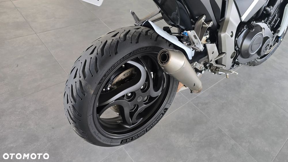 Honda CB - 31