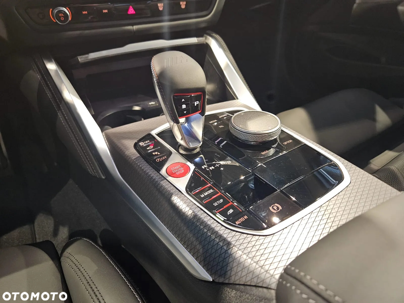 BMW M4 Competition M xDrive - 16