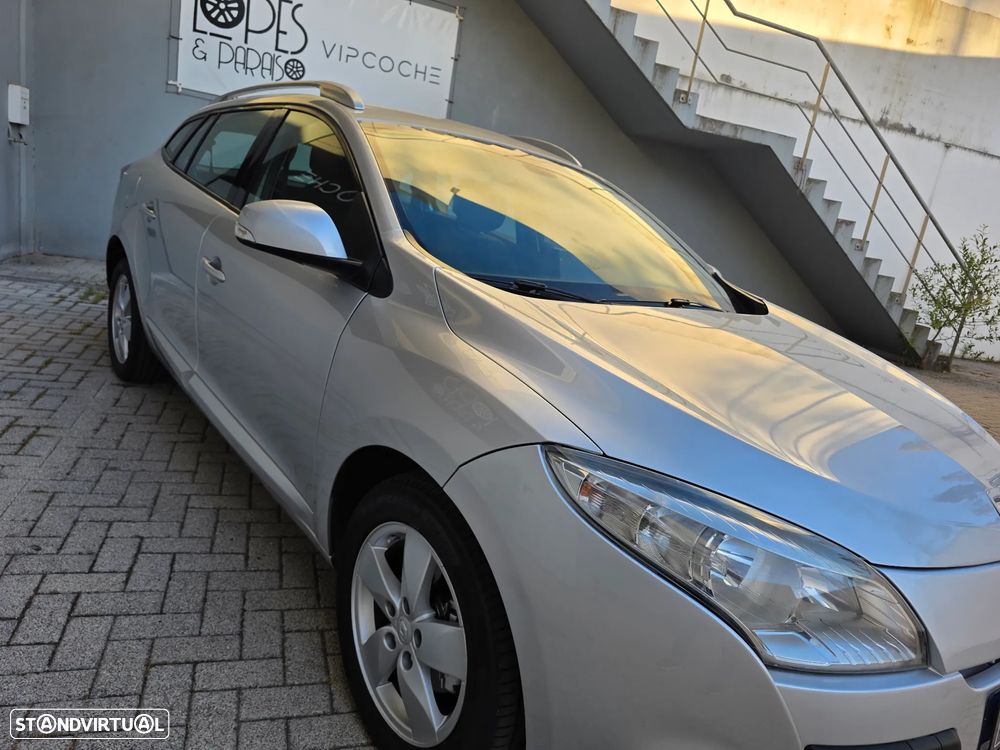 Renault Mégane Sport Tourer 1.5 dCi Dynamique SS - 21