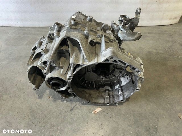 VW T6 T6.1 skrzynia biegów 4-MOTION 4X4 TFC AM6A5009-2 42 tys km 6 biegów - 2