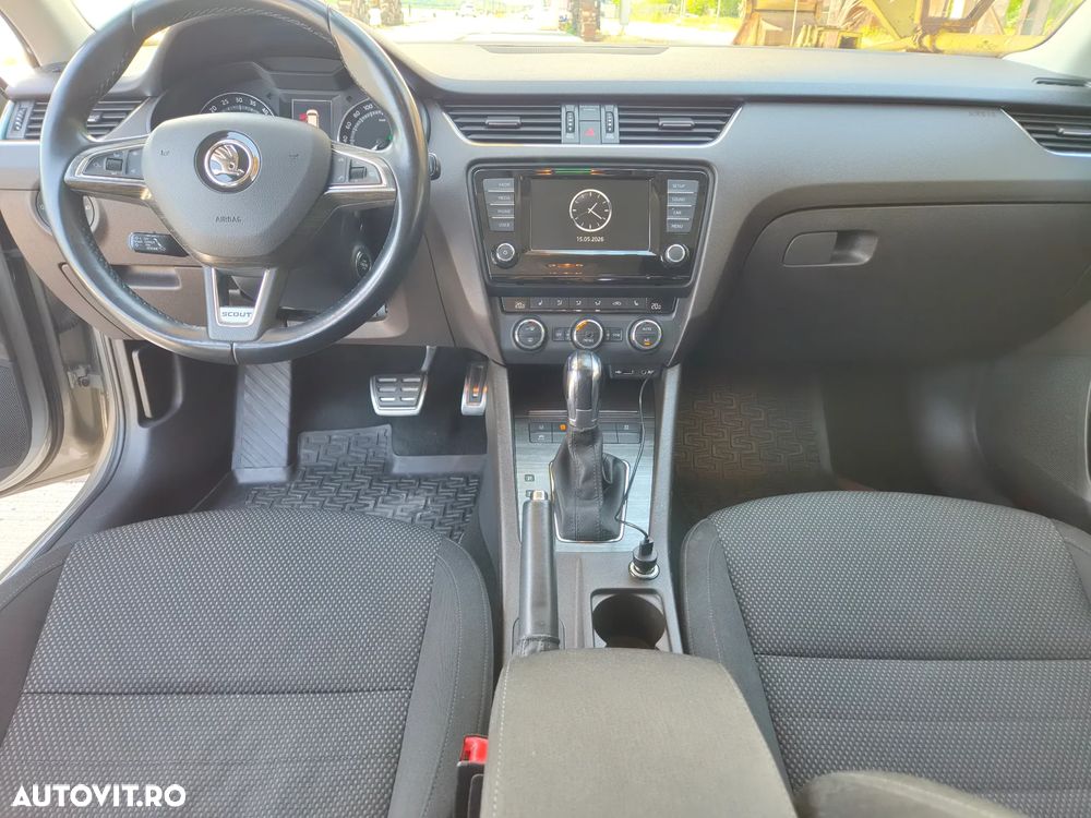 Skoda Octavia 2.0 TDI 4x4 DSG Scout - 14