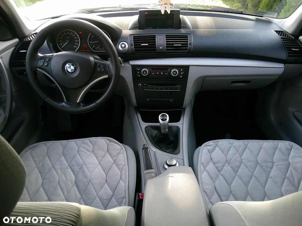 BMW Seria 1 116i - 11