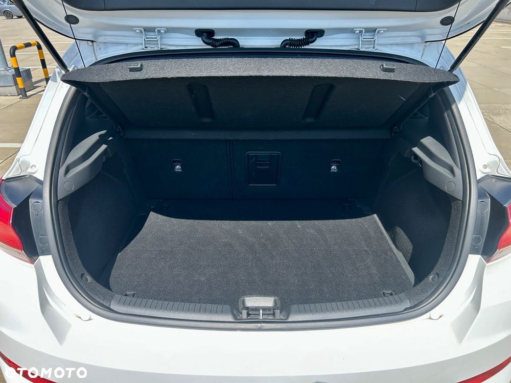 Hyundai i30 1.0 T-GDI Smart - 14