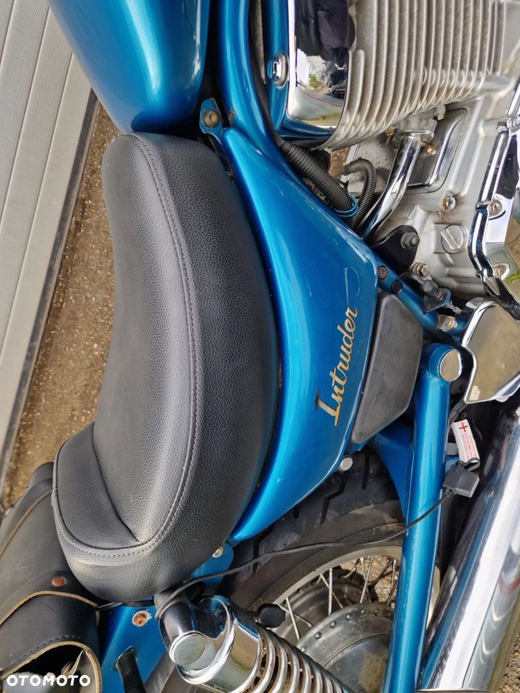 Suzuki Intruder - 18
