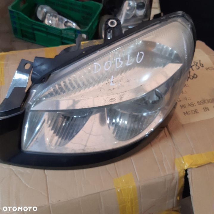 LAMPA PRZEDNIA DOBLO I LIFT LEWA LUB PRAWA - 1