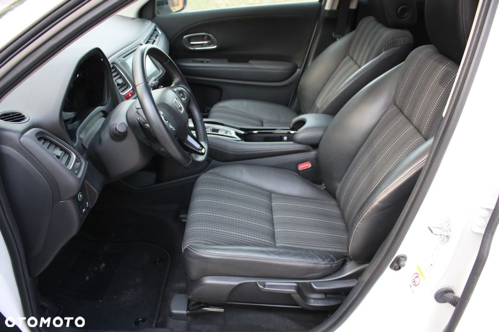 Honda HR-V 1.5 Executive (ADAS / Connect+) CVT - 24