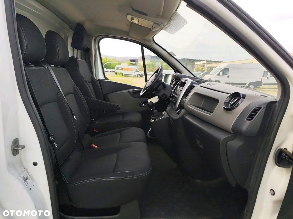 Renault TRAFIC - 4