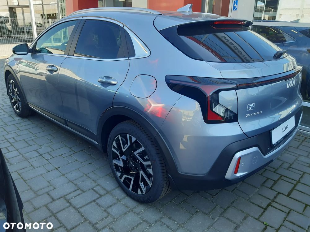 Kia XCeed 1.6 T-GDI M DCT - 4