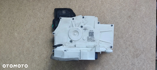 Zamek drzwi Audi 4K0839016Q