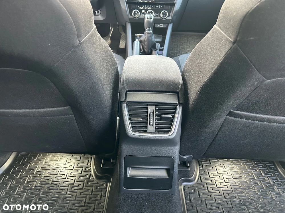 Skoda Octavia 1.5 TSI ACT Style - 14
