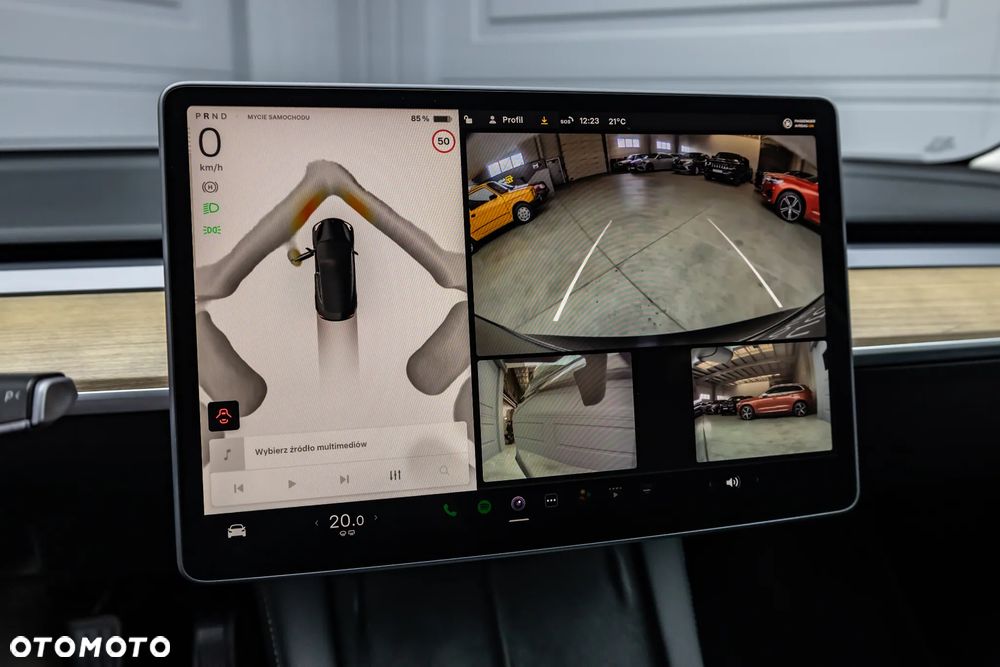 Tesla Model 3 - 19