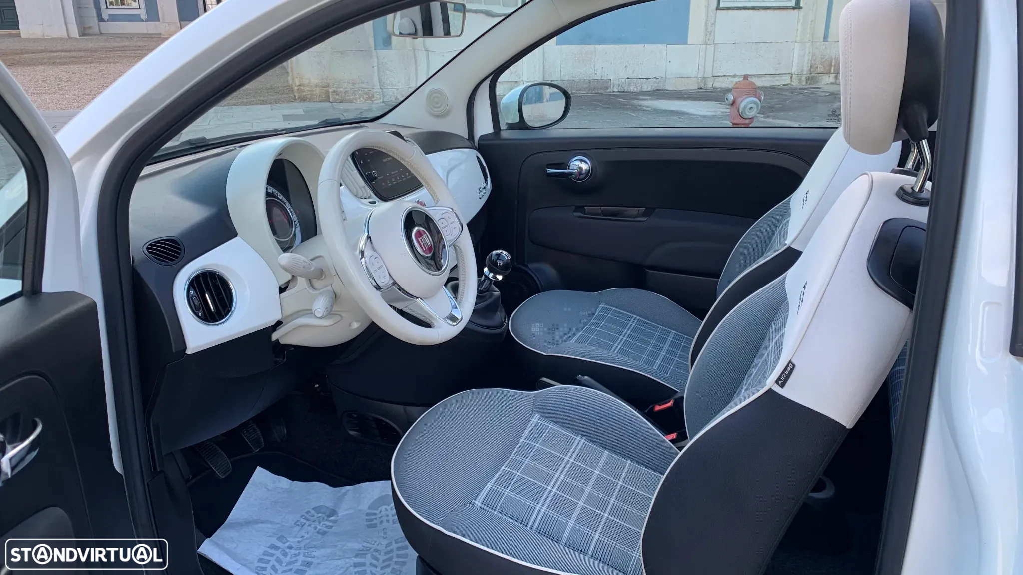 Fiat 500C 1.0 Hybrid Lounge - 20