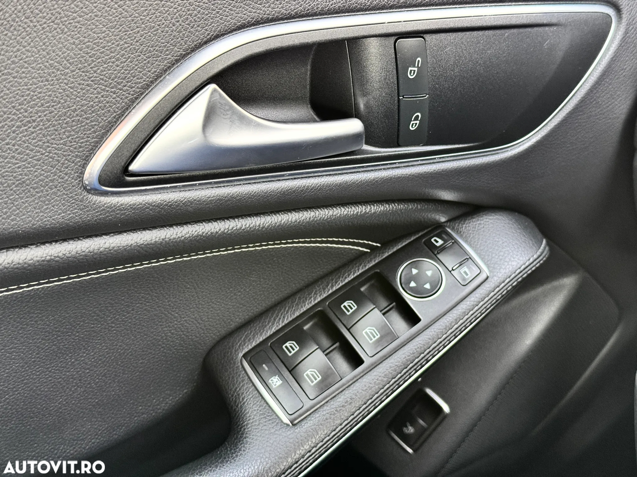 Mercedes-Benz CLA - 17