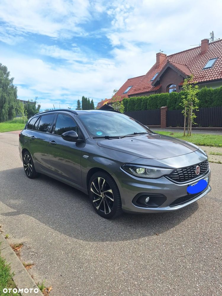 Fiat Tipo 1.4 T-Jet S-Design - 1