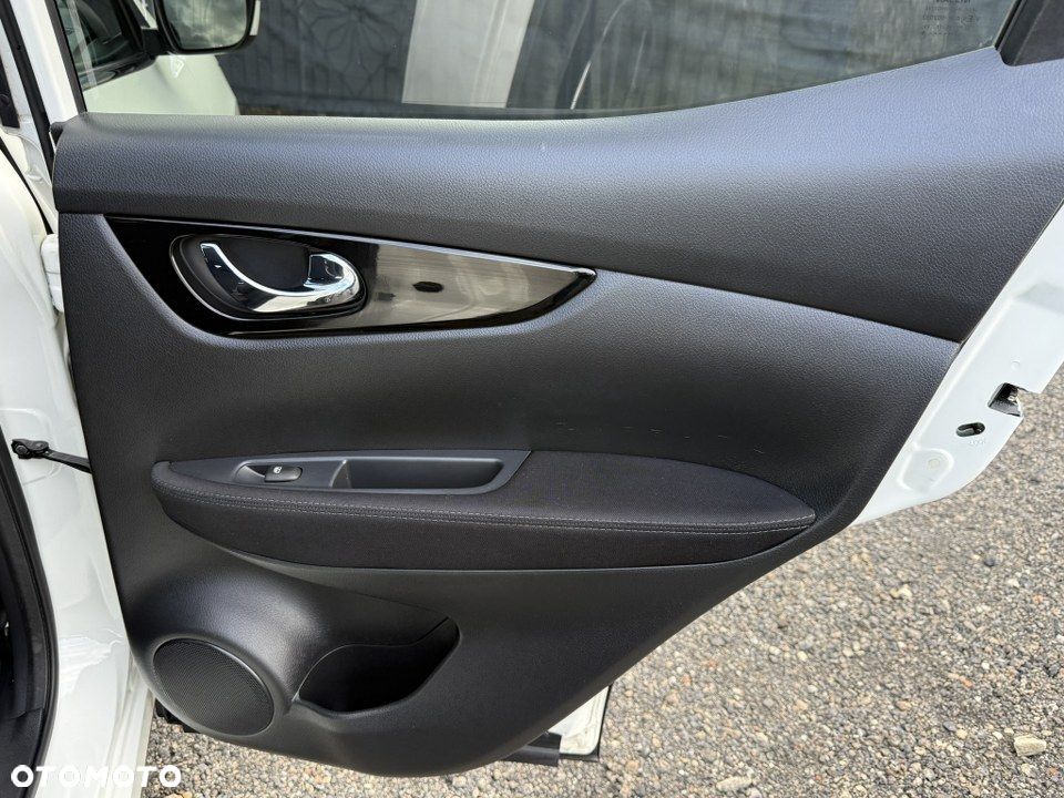 Nissan Qashqai 1.3 DIG-T Tekna EU6d - 36