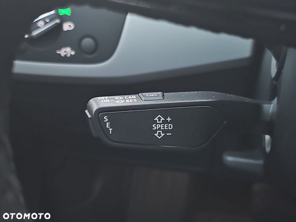 Audi A4 Avant 40 TDI S tronic - 24