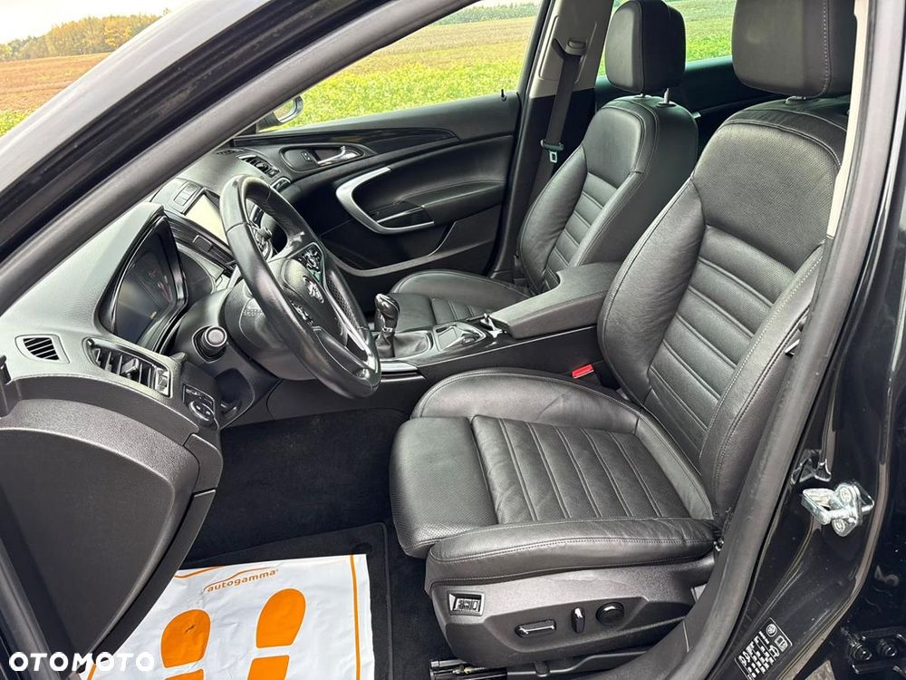 Opel Insignia - 22