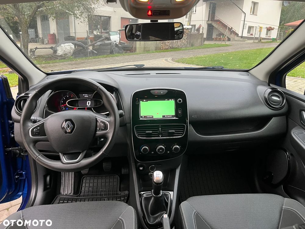 Renault Clio - 10