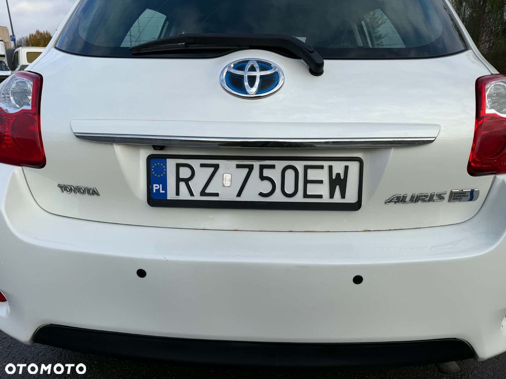 Toyota Auris 2011 photo 5