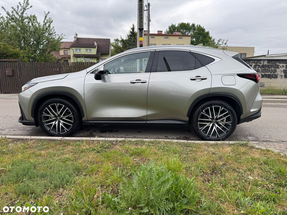 Lexus NX 350h Omotenashi AWD - 8