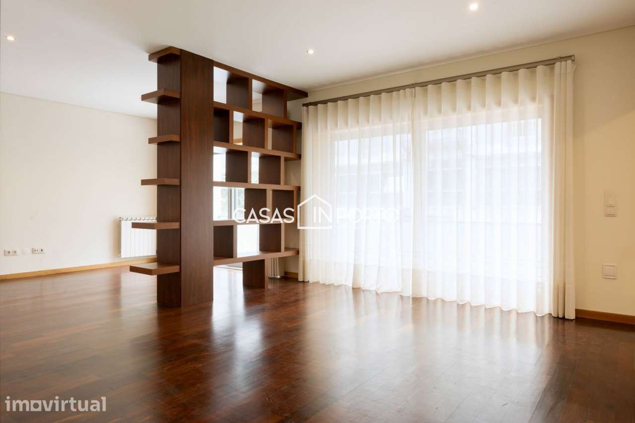 T3 com lugar de garagem, próximo ao metro do Campo 24 de Agosto - Grande imagem: 4/43