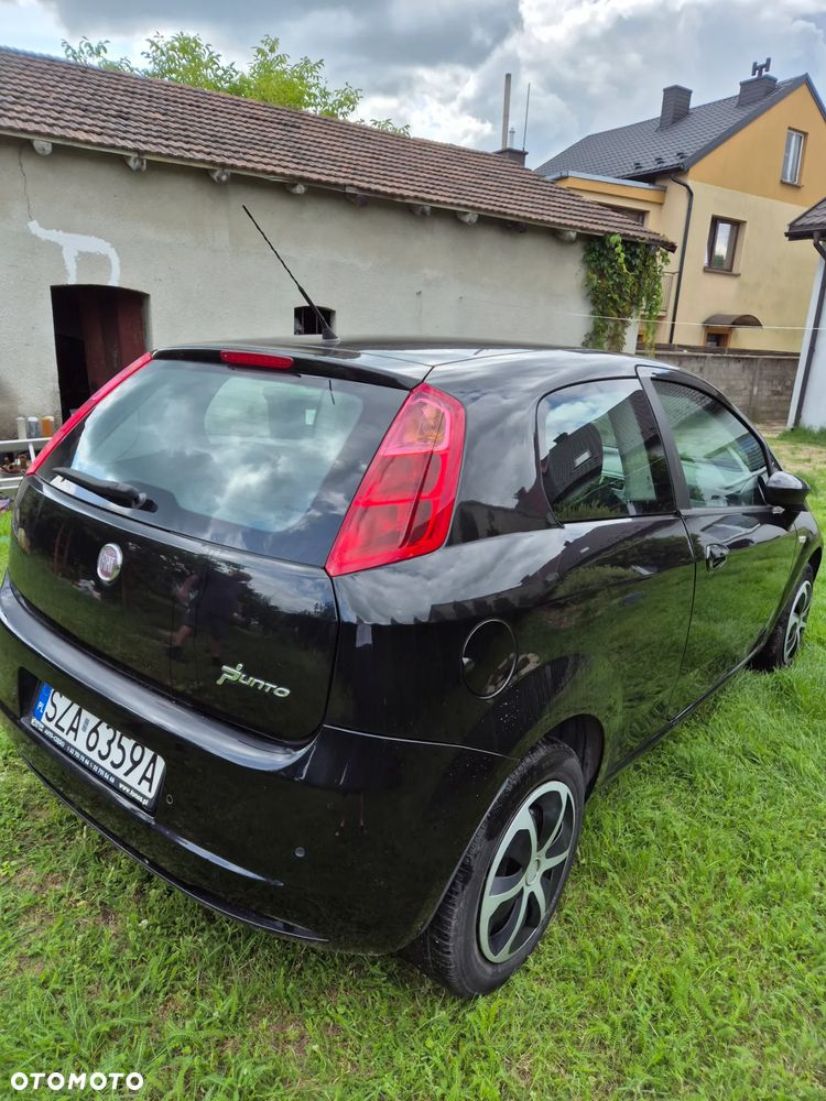 Fiat Punto 1.4 Easy S&S - 4