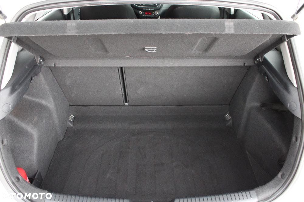 Kia Ceed - 28