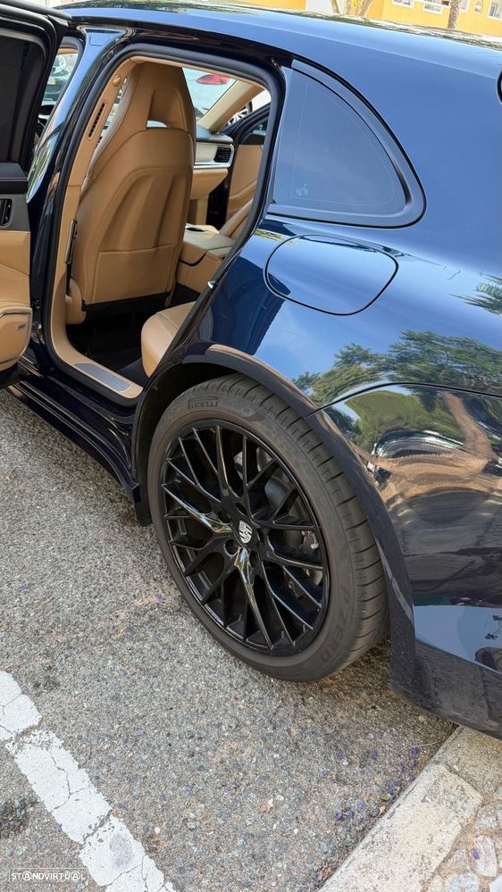 Porsche Panamera Sport Turismo - 10