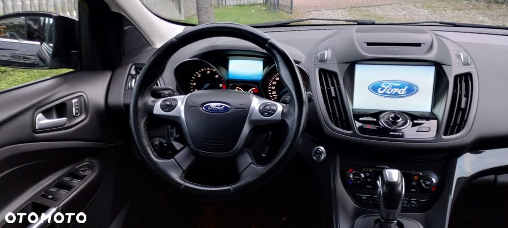 Ford Kuga 2.0 TDCi 4x4 Titanium - 25