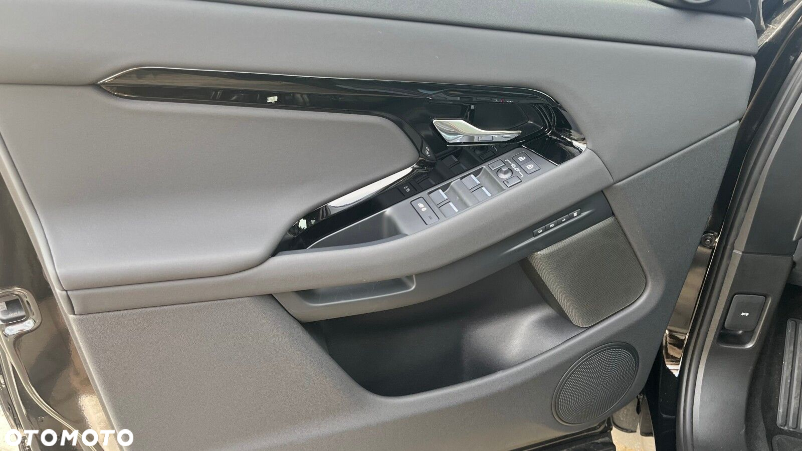 Land Rover Range Rover Evoque - 9