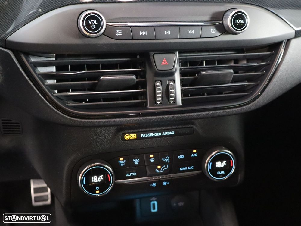 Ford Focus SW 1.0 EcoBoost MHEV ST-Line - 17