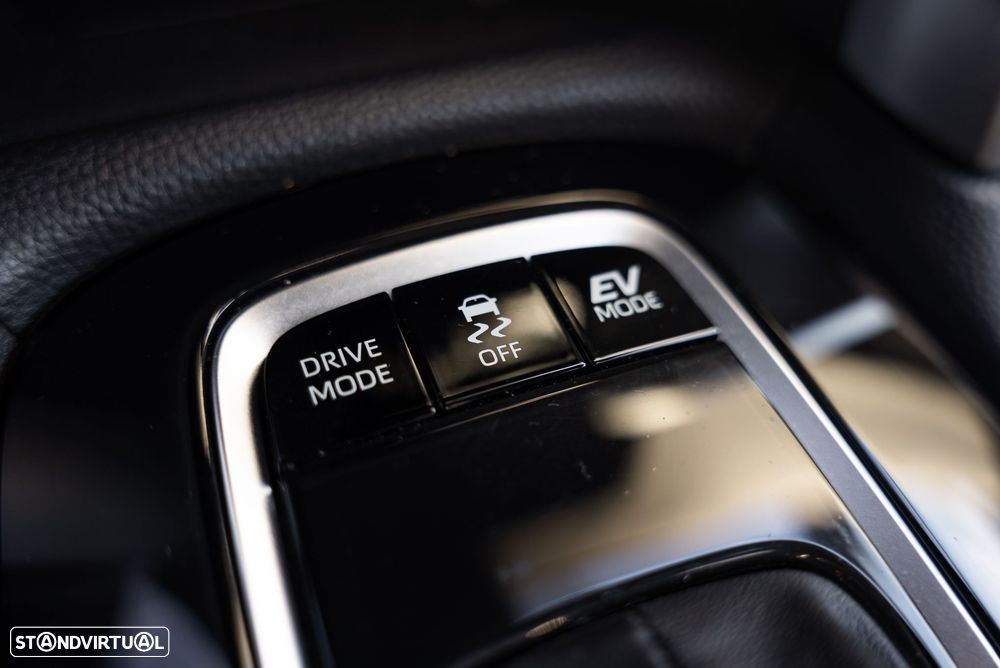 Toyota Corolla Cross 1.8 Hybrid Luxury - 28