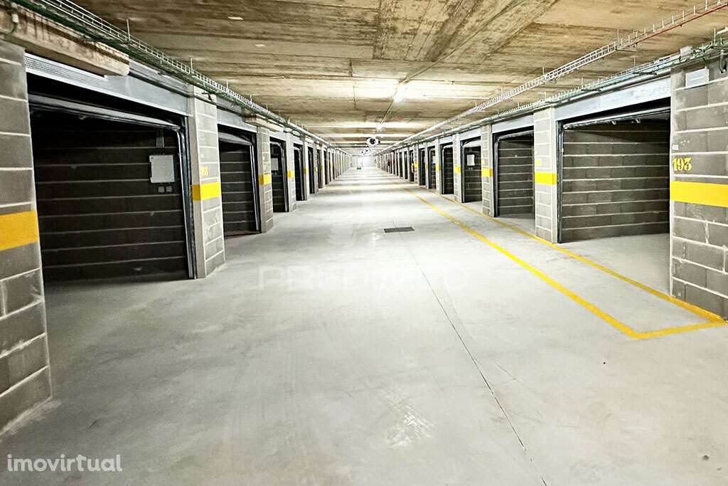 Garagens individuais (Boxes) em Portimão - Grande imagem: 4/17