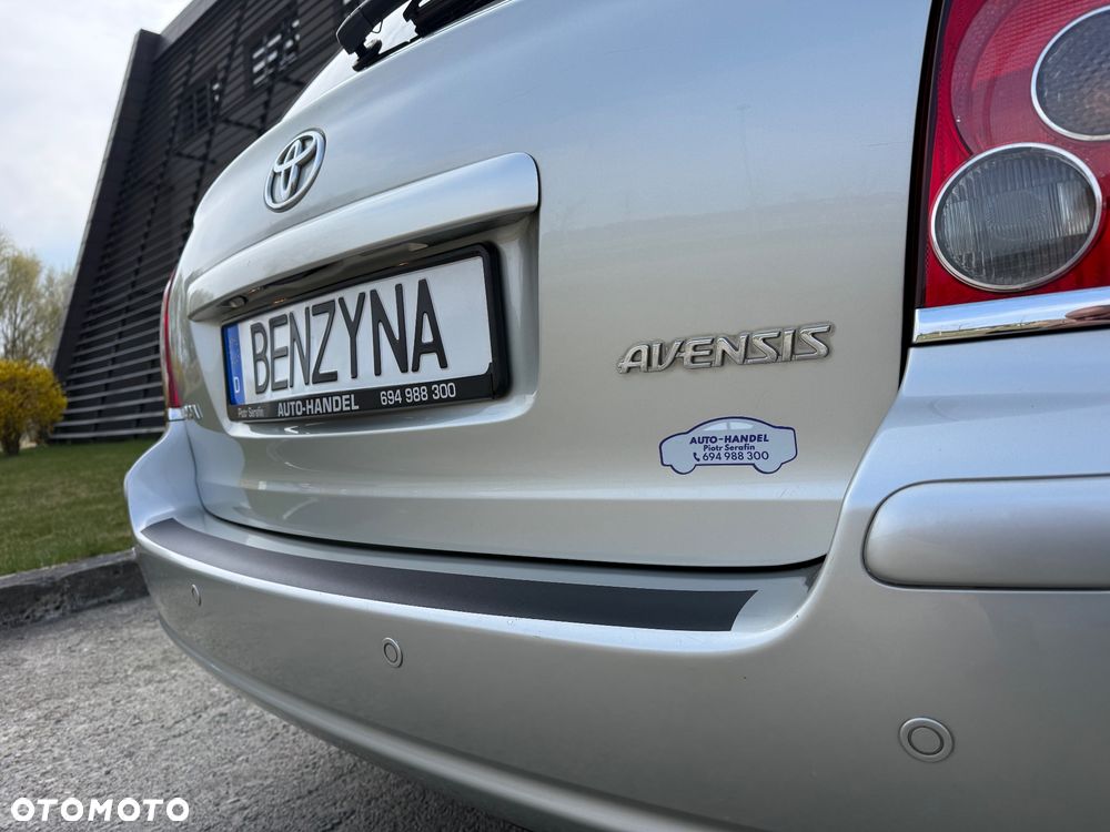 Toyota Avensis 1.8 VVT-i Combi - 9