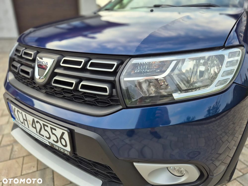 Dacia Sandero TCe 90 Celebration - 17
