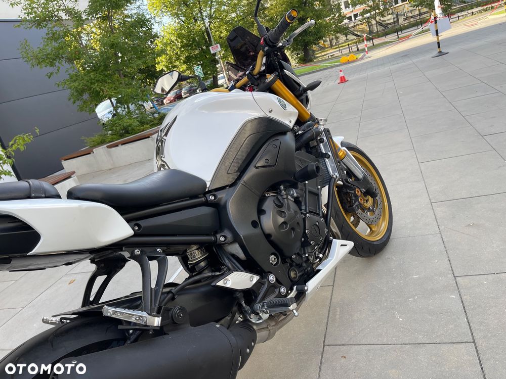 Yamaha FZ - 19