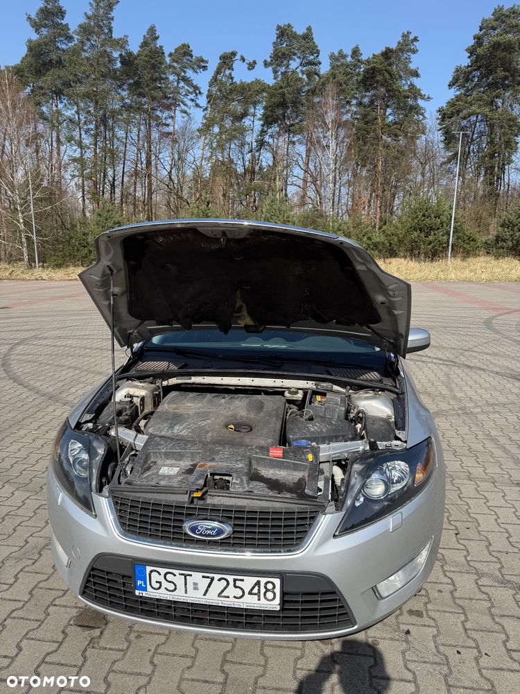 Ford Mondeo 2.0 TDCi Ghia - 12
