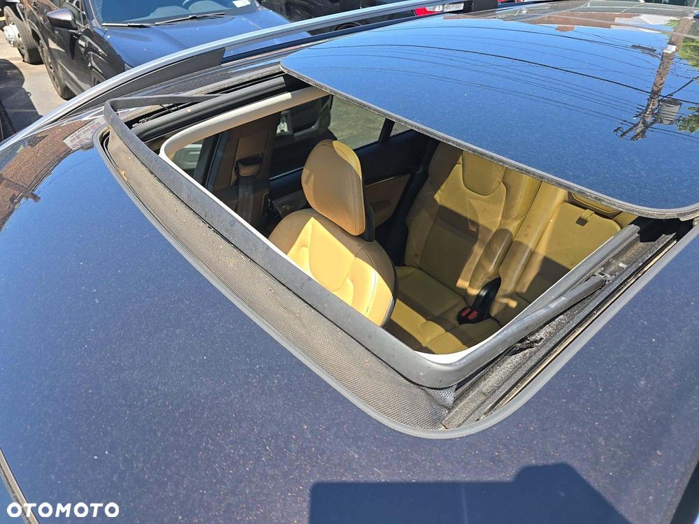 Volvo XC 90 T6 AWD Geartronic Momentum - 30