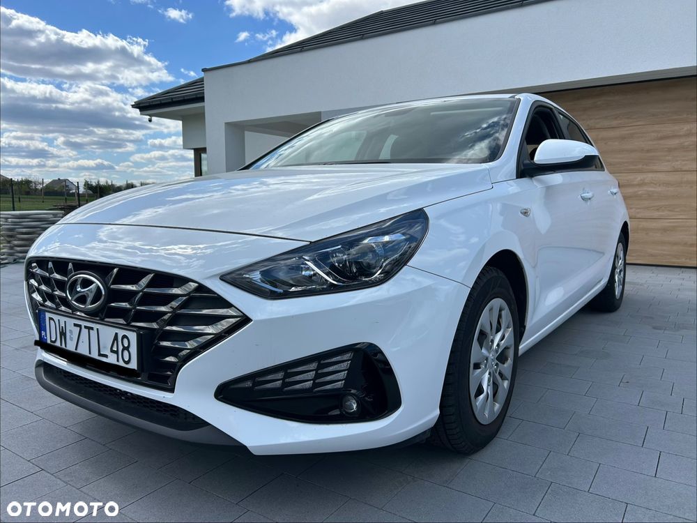 Hyundai i30 1.5 DPI Modern - 1