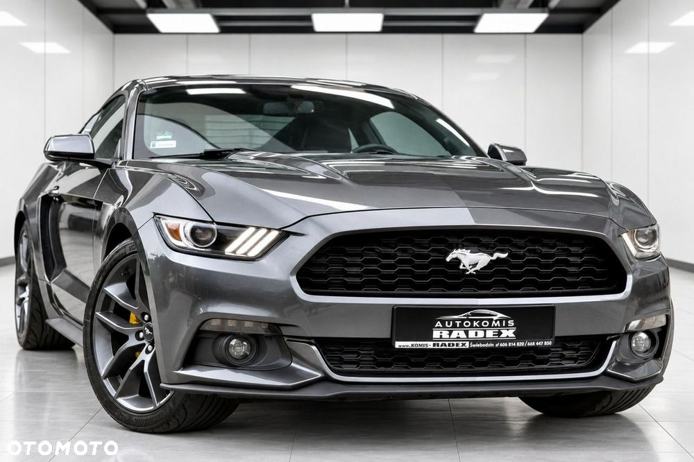 Ford Mustang - 3