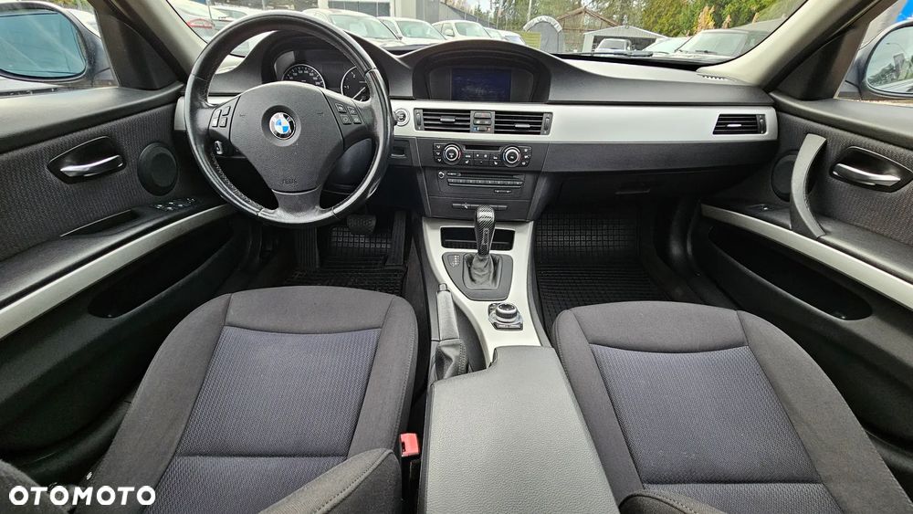 BMW Seria 3 - 16