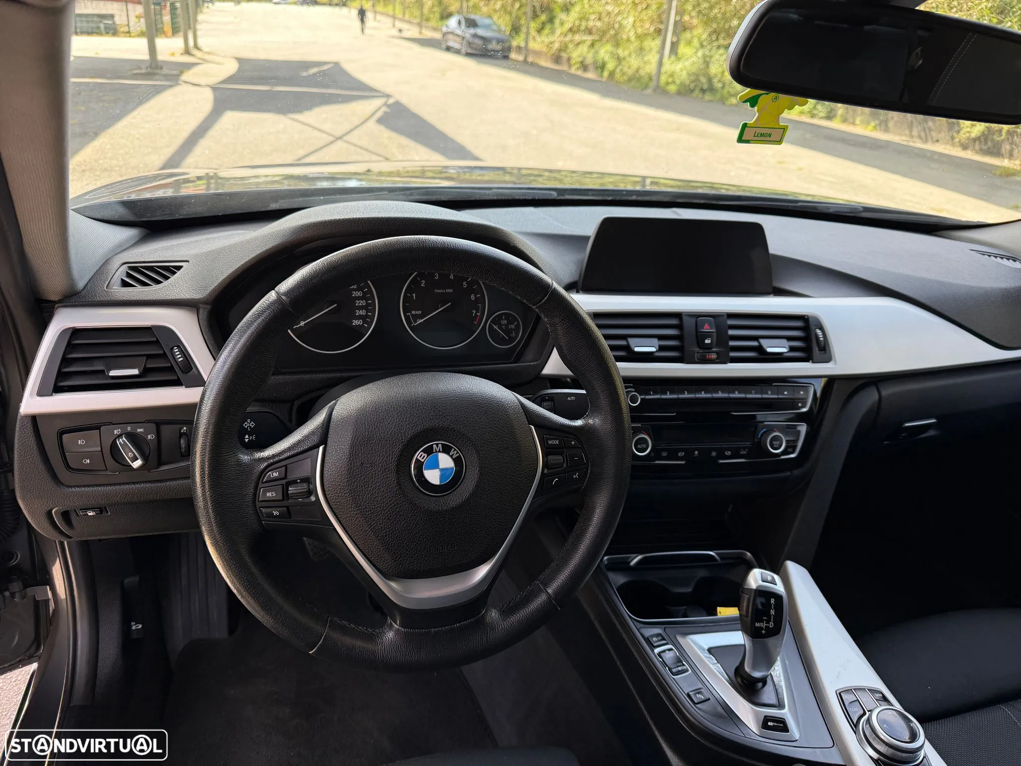 BMW 330 e iPerformance Line Sport - 9