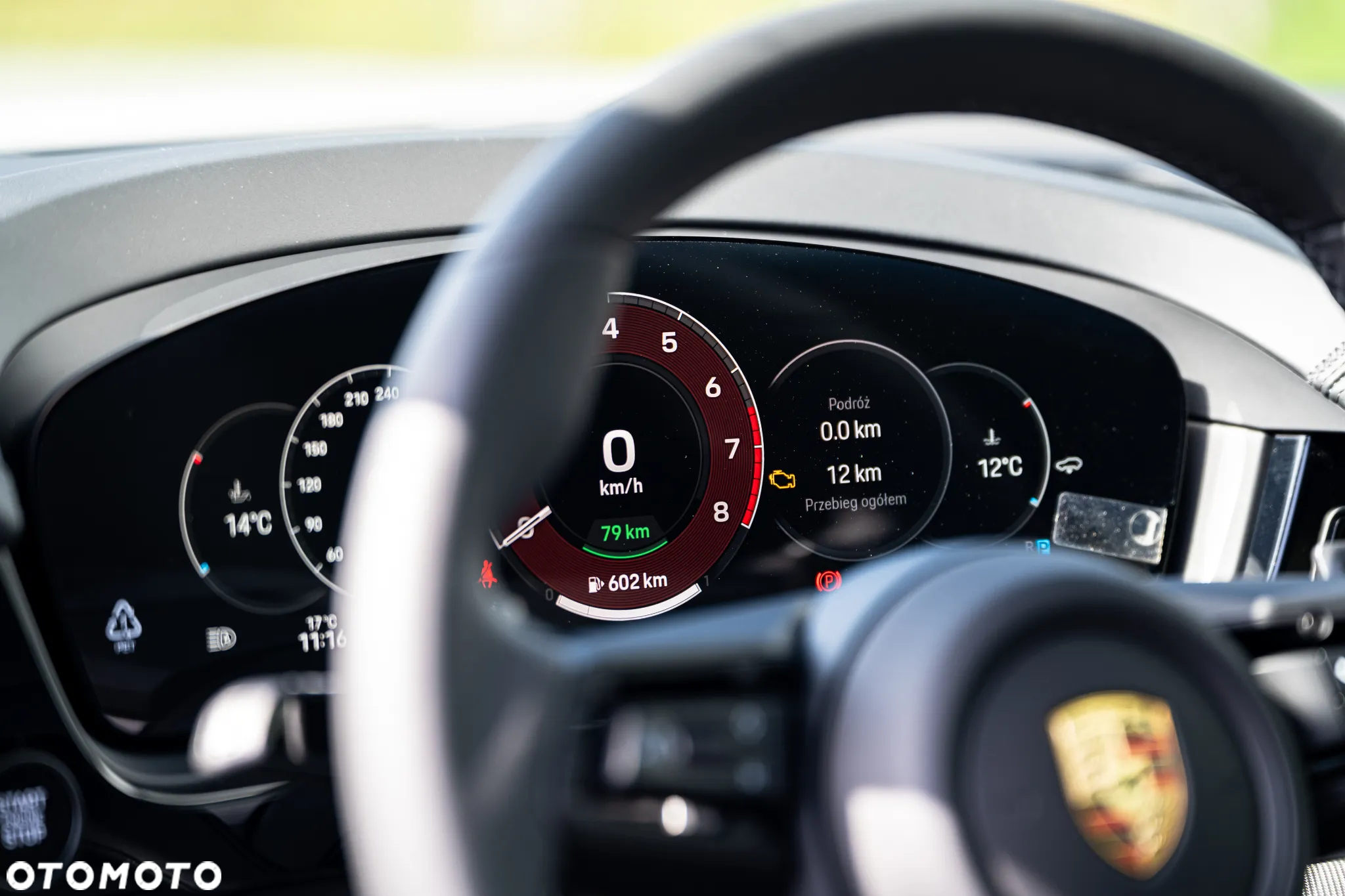 Porsche Cayenne - 22