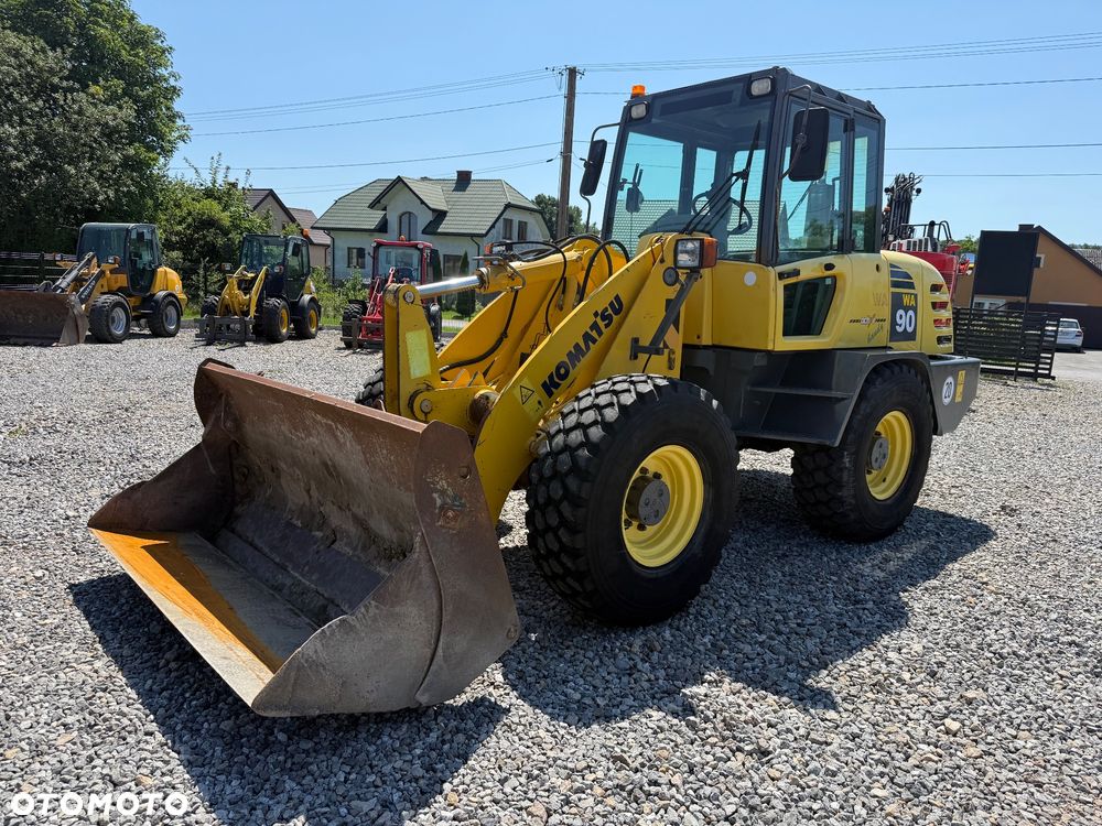 Komatsu WA90 - 9