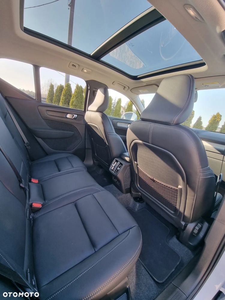 Volvo XC 40 T5 AWD Momentum (Intro Edition) - 6