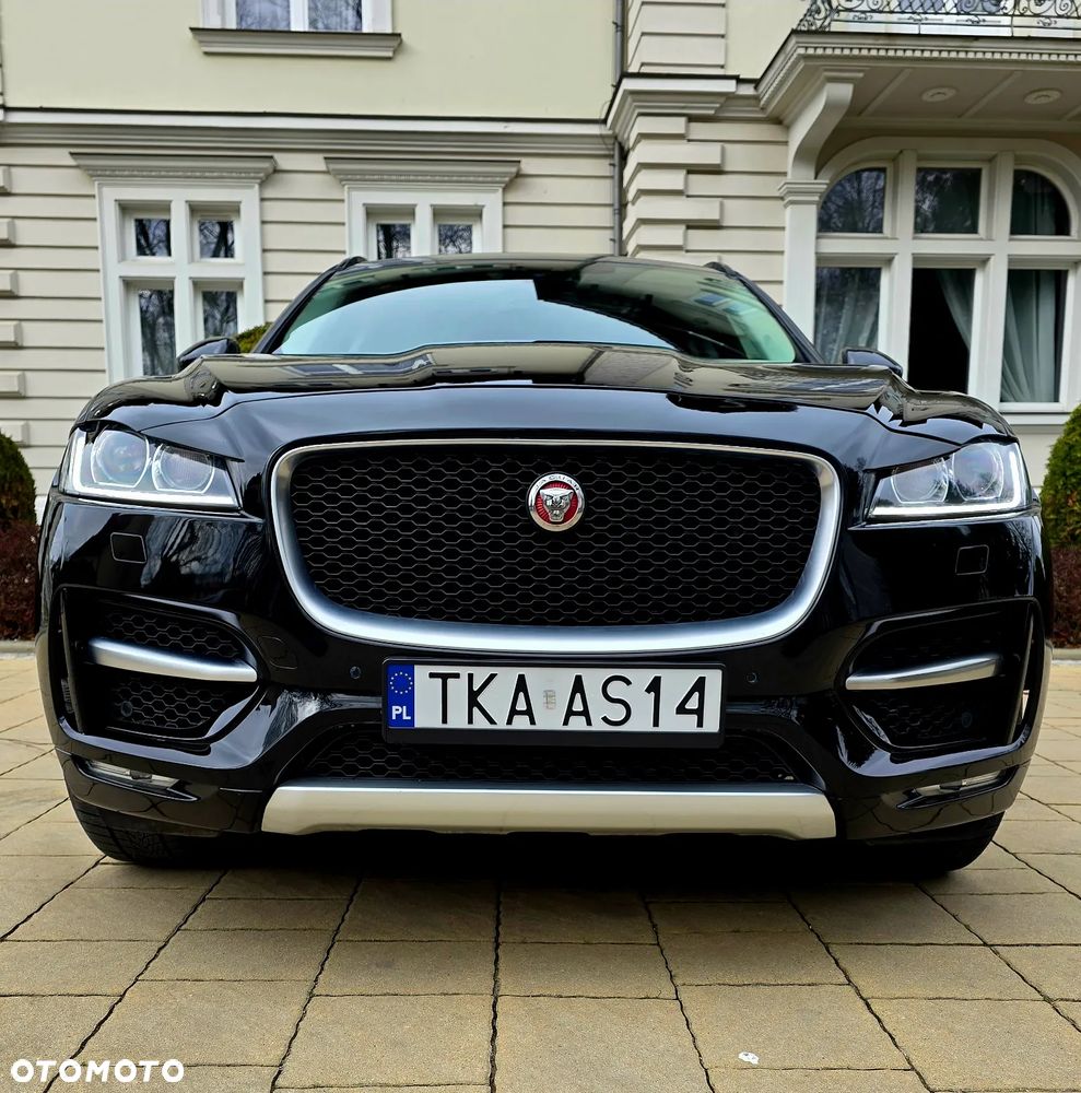 Jaguar F-Pace 2.0 i4D AWD R-Sport - 2